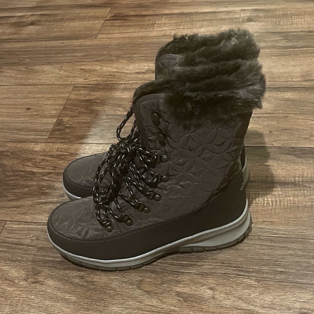 Chooka Quilted Winter Boots